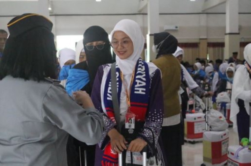 Kisah Levina Jamaah Haji Termuda dari Jateng yang Baru 18 Tahun, Gantikan Ibunya yang Meninggal
