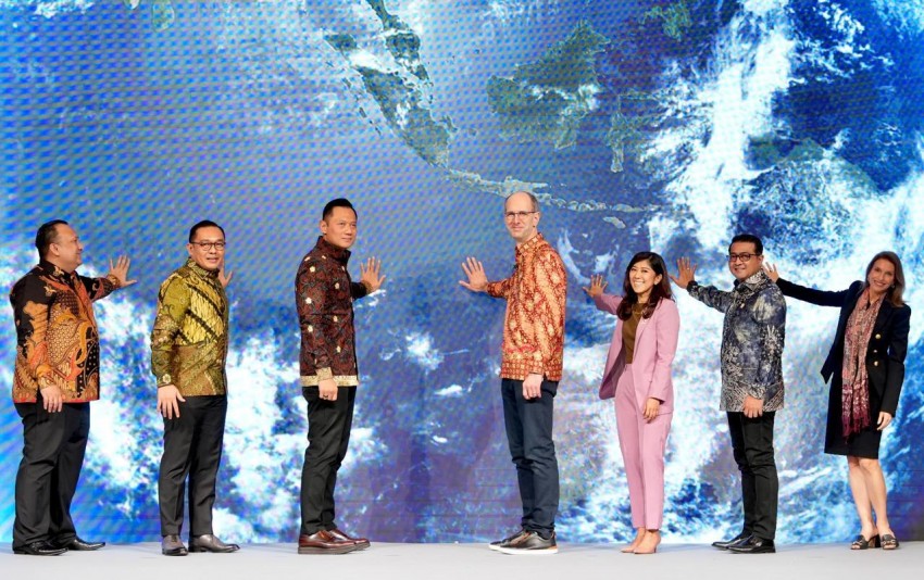 Pemerintah dan Microsoft Luncurkan Pusat Data Cloud Region Pertama di Indonesia