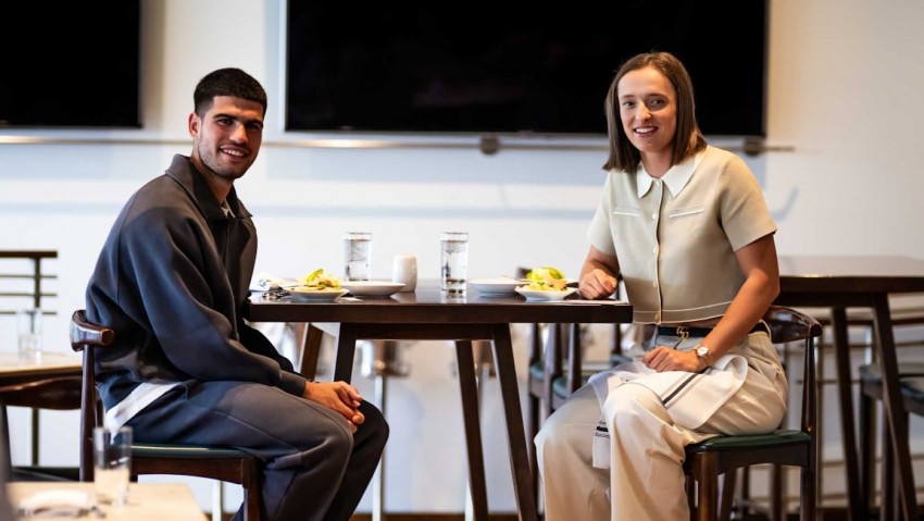 Carlos Alcaraz dan Iga Swiatek Akan Menjuarai Roland Garros 2025  Menurut ChatGPT