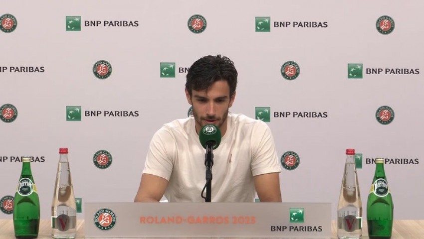 Lorenzo Musetti Terhindar dari Diskualifikasi di French Open Usai Tendang Bola ke Hakim Garis, Tiafoe Bilang Menggelikan