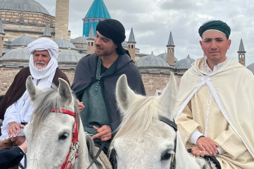 3 Laki-Laki  Spanyol Ini 7 Bulan di Punggung Kuda Menuju Tanah Suci