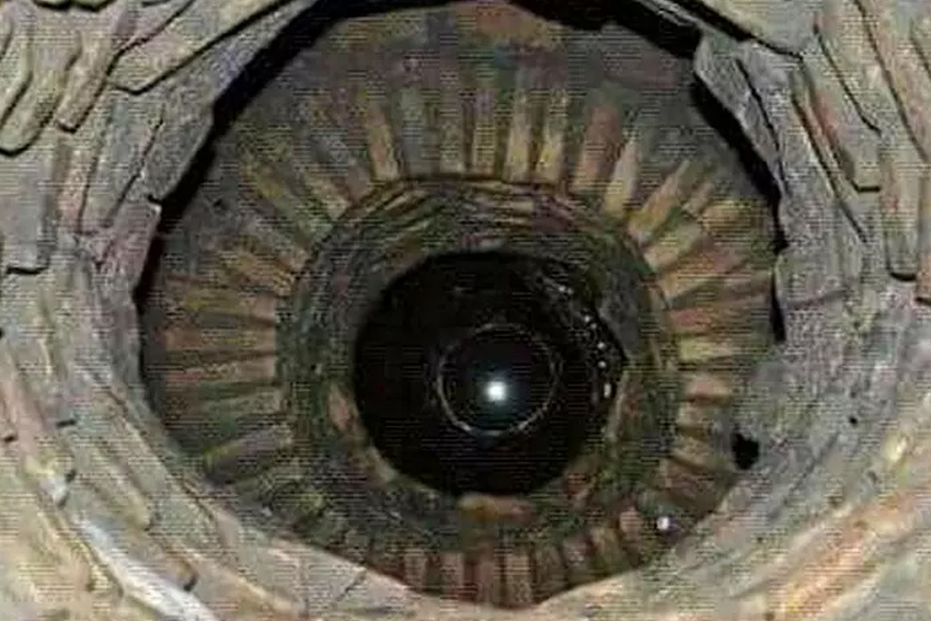 Air Zamzam: Di Lembah yang Gersang, Muncul Mata Air Kehidupan