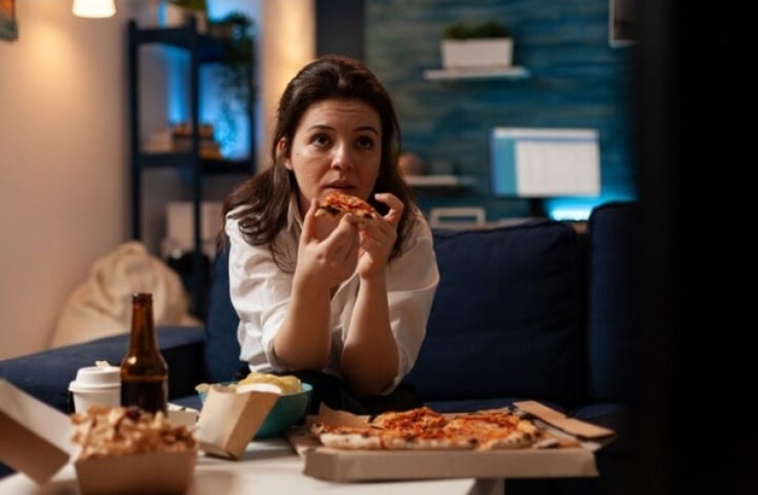 Tips Menahan Godaan Lapar Tengah Malam