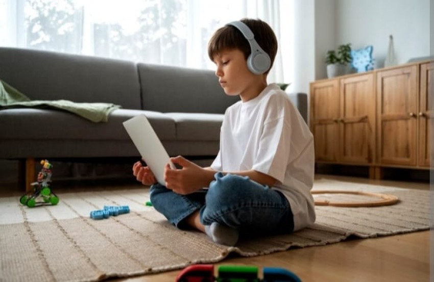 Konten Digital Negatif Berlebih Ancam Kesehatan Mental Anak