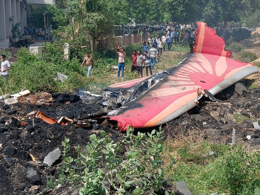 Kesaksian Korban Air India yang Selamat: Banyak Jasad dan Serpihan Pesawat di Sekeliling Saya