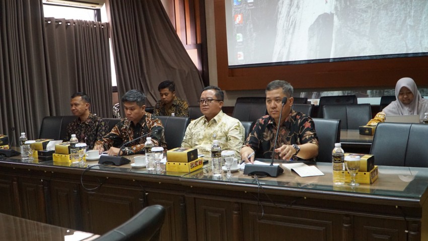 Bulog Jatim Lampaui Target Penyerapan Gabah Petani, Penyumbang Tertinggi Nasional