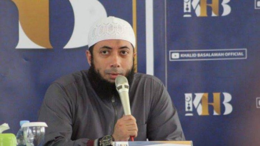 Khalid Basalamah Diperiksa KPK di Kasus Kuota Haji, Agensi Uhud Tour Jadi Sorotan