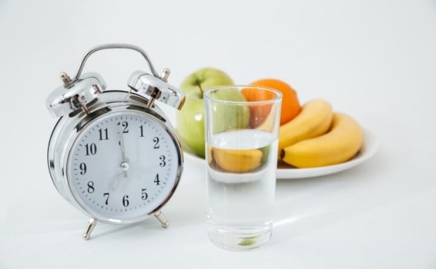 Berhenti Makan setelah Jam 5 Sore Cegah Gejala Stroke