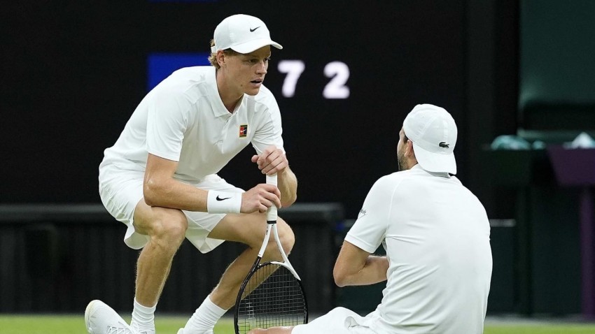 Sinner Masih Selamat. Sudah Kalah 2 Set, Grigor Dimitrov Mundur Akibat Cedera Pektoral di Wimbledon