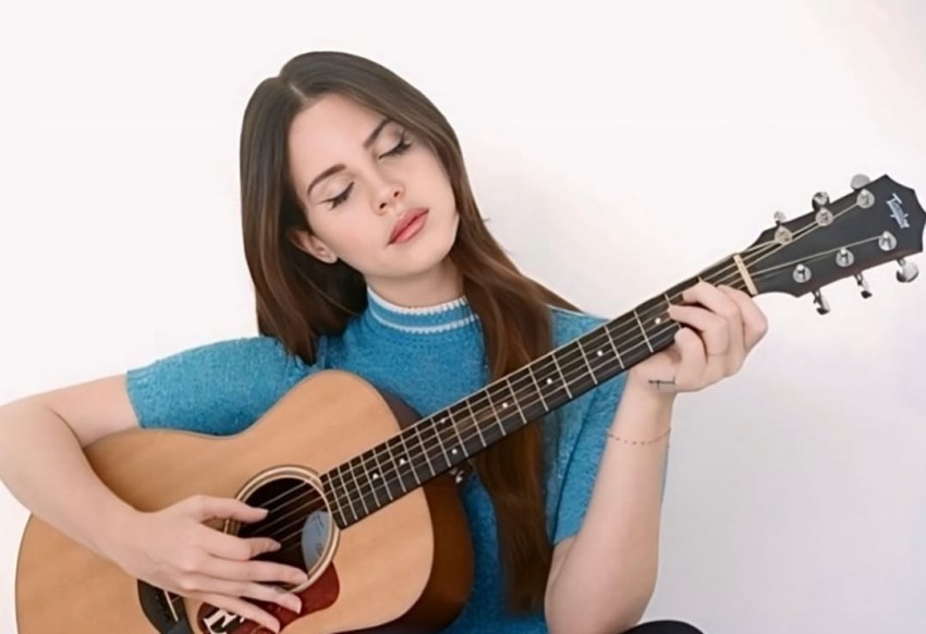 Singgung Krisis Kemanusiaan di Gaza, Lana Del Rey: Saya Berdoa untuk Palestina
