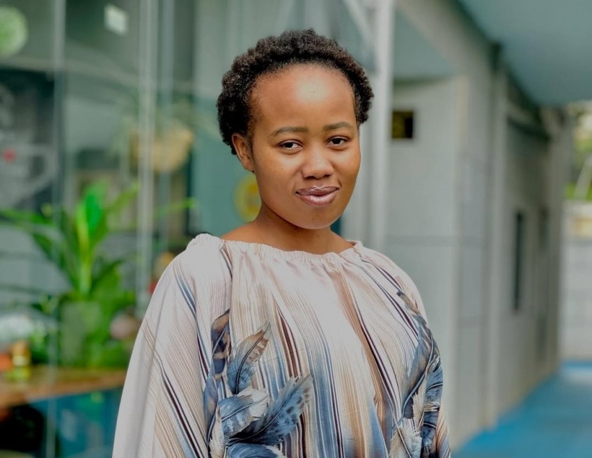 Penyanyi Gospel Kezzy Kenya Ucap Syahadat, Umumkan Jadi Mualaf Lewat Facebook