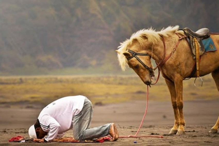 Tujuh Ujian Pecinta Tuhan: Menakar Keikhlasan Cinta kepada Allah Taala