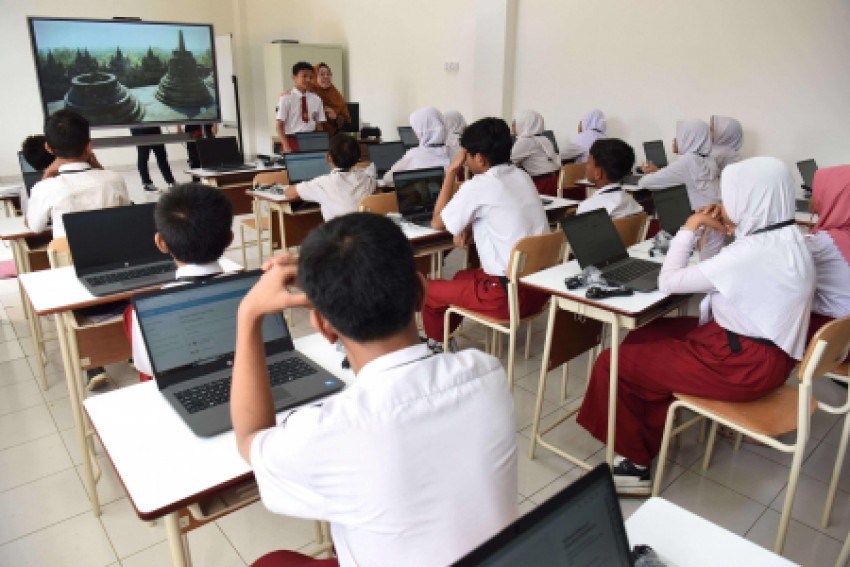 Mendikdasmen Sebut Evaluasi SPMB Akan Dilakukan Ombudsman