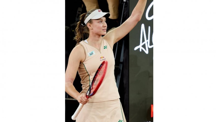 Si Cantik Rybakina Singkirkan Yastremska untuk Lolos ke Perempat Final WTA Montreal