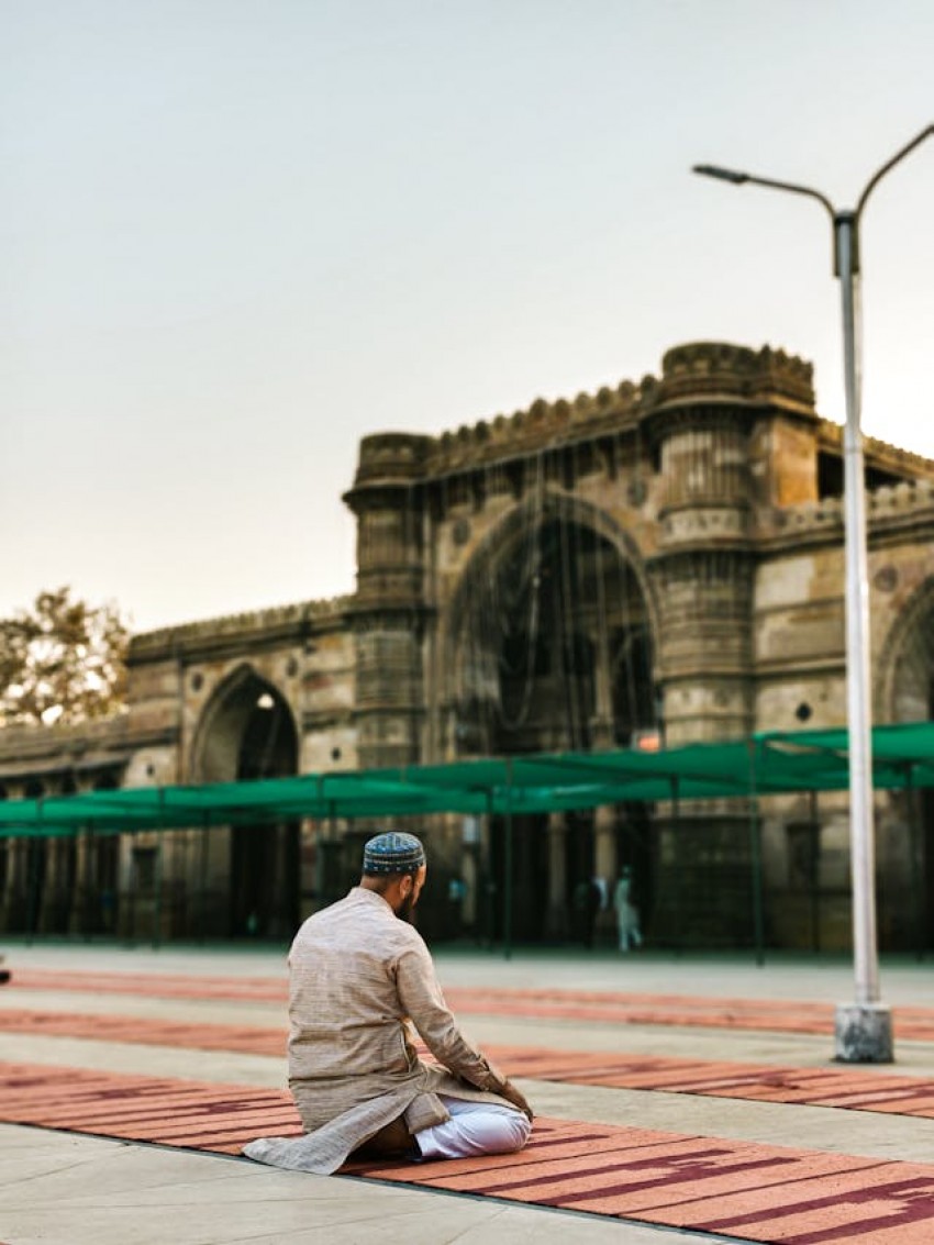 India Hancurkan Masjid Berusia 400 Tahun di Gujarat demi Pelebaran Jalan