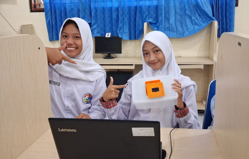 Siswi SMAN 2 Cilacap Ciptakan Ompreng Pendeteksi Keracunan MBG
