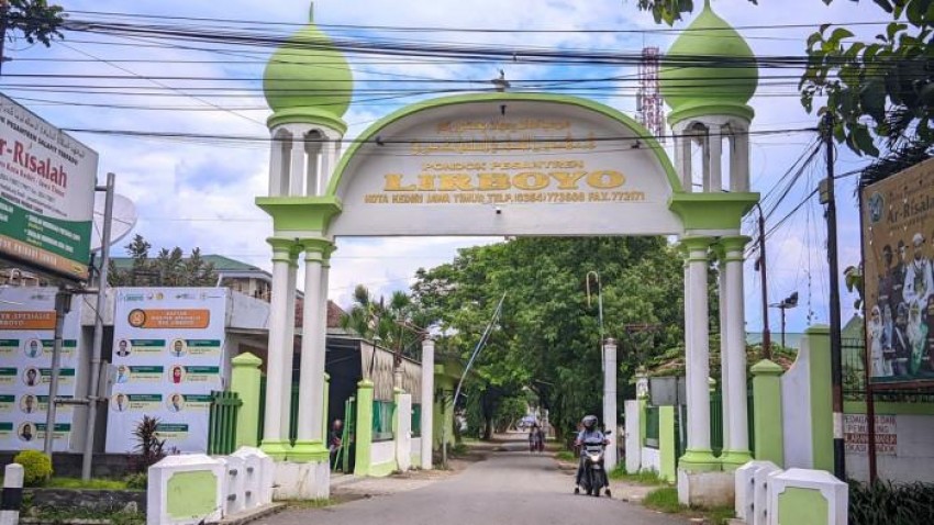 6 Ulama Terkenal di Indonesia Jebolan Ponpes Lirboyo, Nggak Kaleng-kaleng