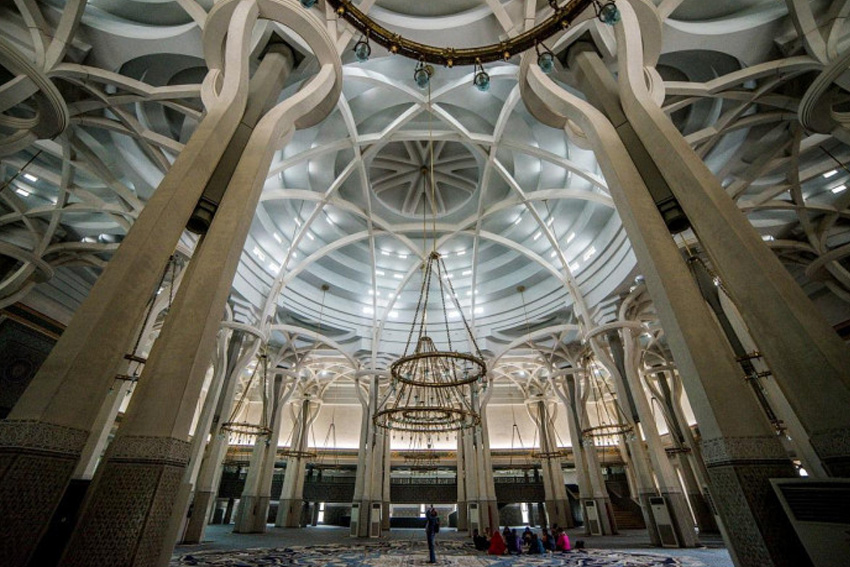 Masjid: Dari Tempat Sujud ke Pusat Peradaban