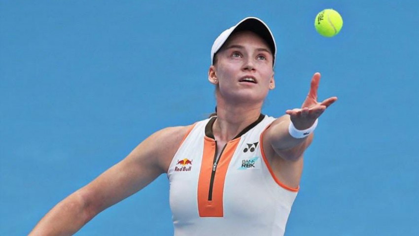 Petenis Cantik Rybakina Kalahkan Yastremska dalam Pertandingan Seru di Ningbo, Lolos Perempat Final