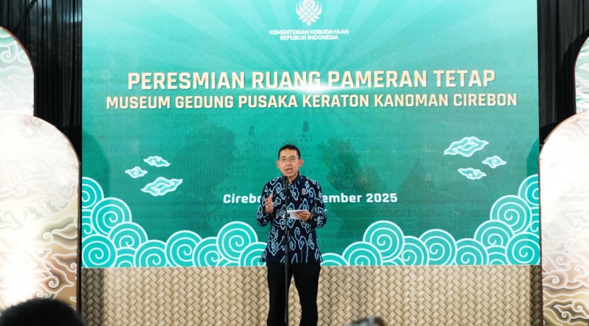 Menbud Fadli Zon Resmikan Ruang Pamer Museum Keraton Kanoman Cirebon