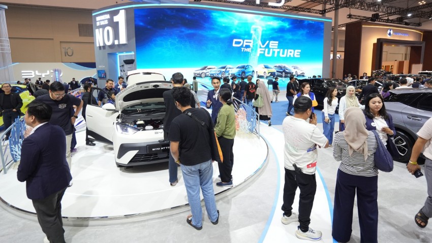 BYD Kuasai GJAW 2025, ATTO 1 Jadi Primadona Test Drive dengan 600 Lebih Peminat
