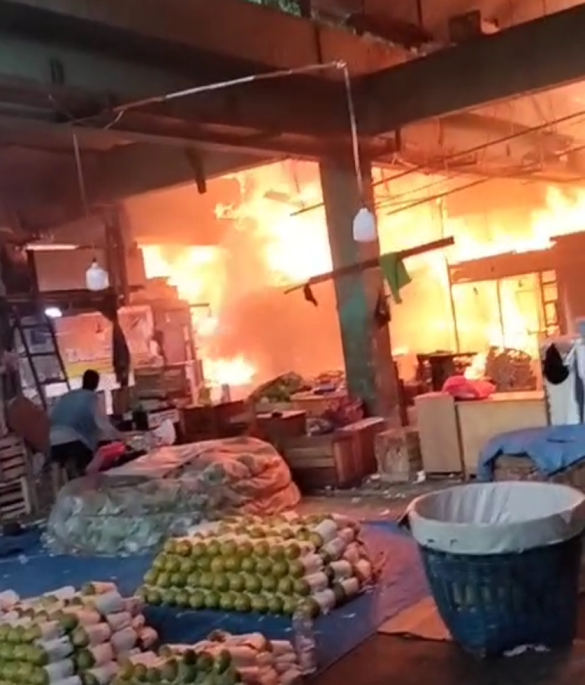 Pasar Induk Kramat Jati Terbakar, Pemprov DKI Siapkan Investigasi dan Relokasi Pedagang