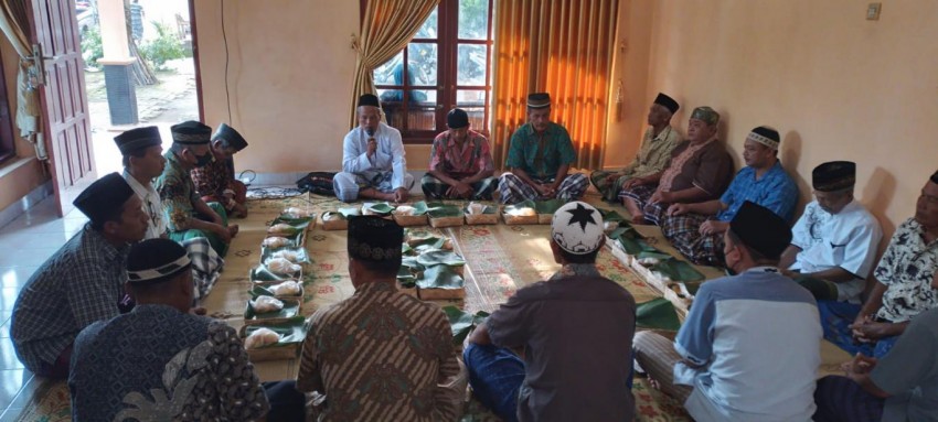 Tradisi Ruwahan Jelang Ramadhan, Dari Ritual Bersih Makam hingga Sajian Apem