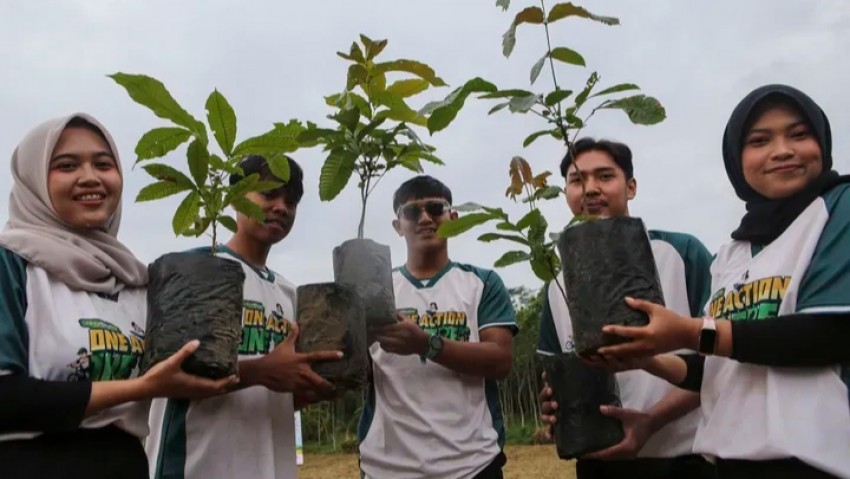 Djarum Foundation Hijaukan Lereng Muria dengan Puluhan Ribu Bibit Kopi