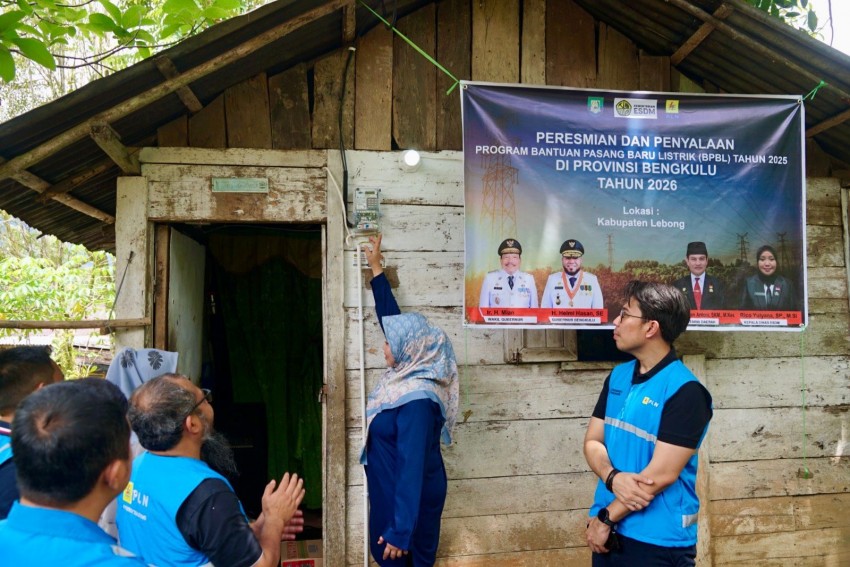 Lewat BPBL, Kementerian ESDM dan PLN Wujudkan Penyambungan Listrik Gratis bagi 750 Warga Bengkulu