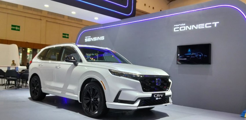 Dimanjakan Fitur Premium, Setiap Perjalanan Honda CR-V e:HEV Jadi Lebih Berkelas