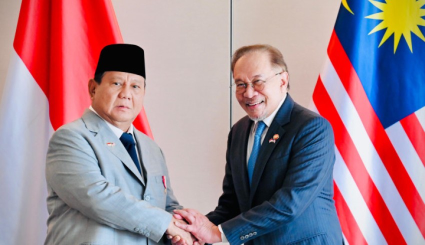 Anwar Serukan Diplomasi di Tengah Konflik AS-Iran, Prabowo 'Siap' Terbang ke Teheran untuk Mediasi