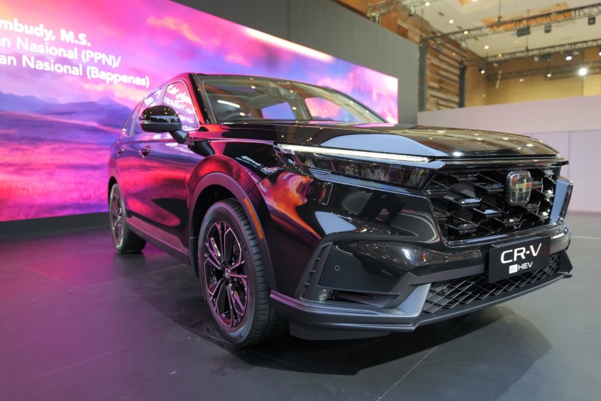 Harmoni Tenaga, Kenyamanan dan Teknologi dalam Balutan New Honda CR-V e:HEV
