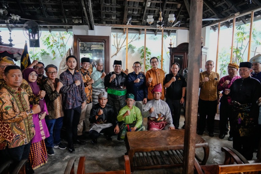 Hadiri Pelantikan Anggota SNKI, Menteri Kebudayaan Dorong Pelestarian Warisan Budaya Perkerisan Indonesia