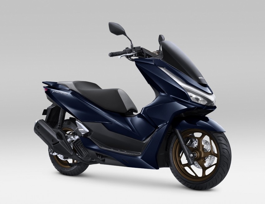 Melaju Elegan di Hari Kemenangan Bersama Kemewahan Honda PCX160