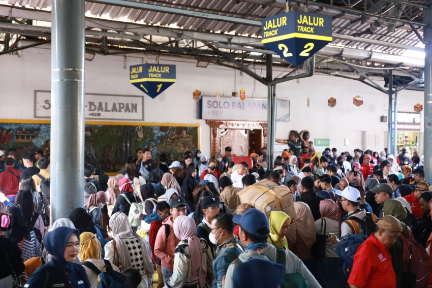 Arus Balik Menguat, Hari Ini Sedikitnya 202.279 Pelanggan Akan Menggunakan Kereta Api