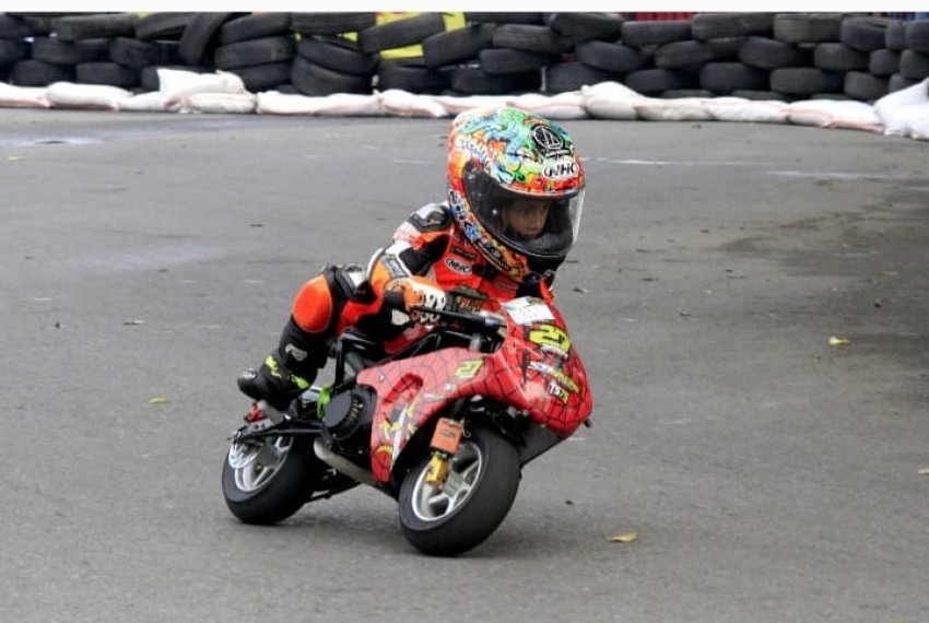 Murid TK Tamiriyah Surabaya Punya Bakat Balap Mini GP, Siap Turun di Sirkuit Mandalika