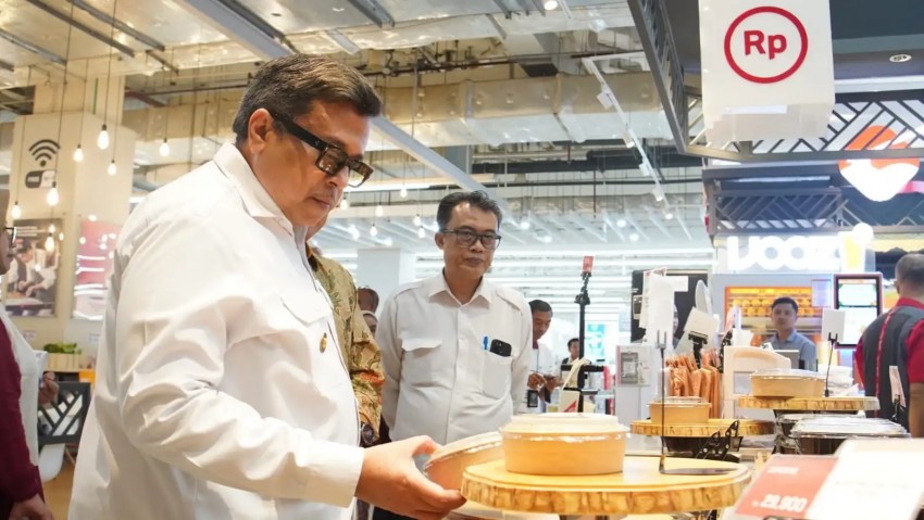 BPJPH Awasi Ritel Modern, Pastikan Kesiapan Wajib Halal Oktober 2026