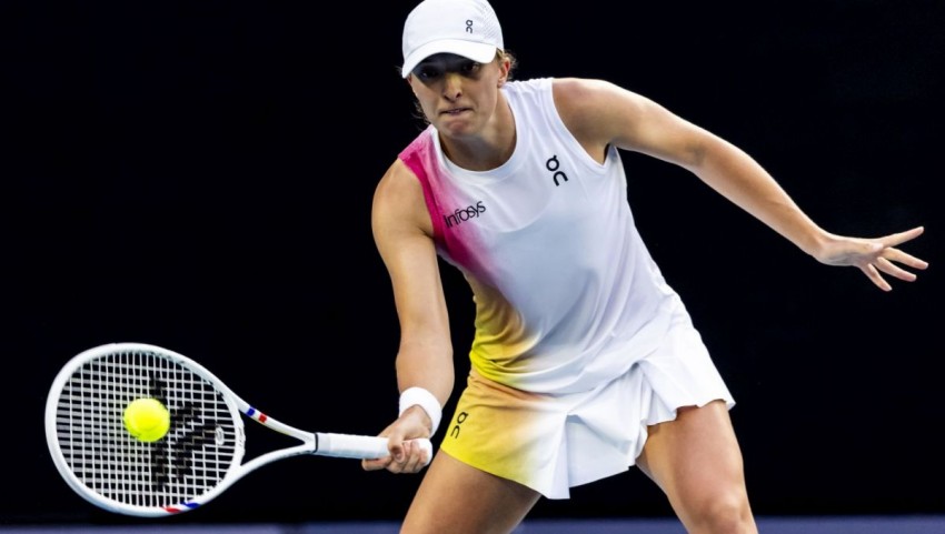 Swiatek Menang 61 Menit, Bondar Kejutkan Svitolina di Mutua Madrid Open, Sabalenka Juga Lolos Mudah