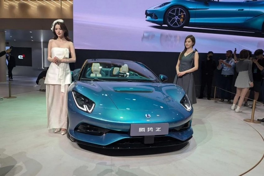 BYD Denza Z Convertible 2026 Meluncur Jadi Saingan Porsche 911 Cabriolet dengan 1000 hp