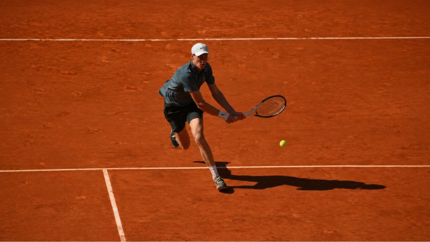 Sinner Sapu Bersih Moller, Melaju ke 16 Besar Madrid Open, Hari Ini Duel Seru Fonseca vs Rafael Jodar