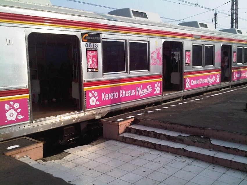 Gerbong Khusus Wanita di Ujung Kereta Jadi Polemik, Ini Penjelasan KAI
