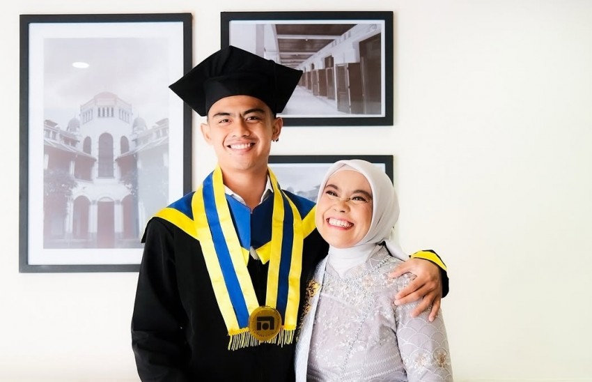 Pidato Haru Pratama Arhan di Momen Wisuda: Pak, Saya Sudah Jadi Sarjana
