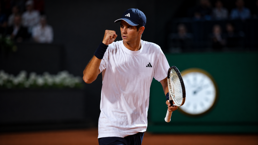 Meski Disoraki Penonton, Rafael Jodar Sukses Libas Petenis Tuan Rumah Matteo Arnaldi di Italia Open