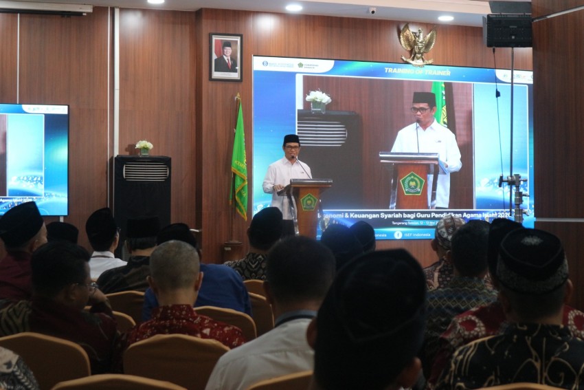 Kemenag dan BI Latih Guru PAI, Ekonomi Syariah Masuk Sekolah SMA-SMK