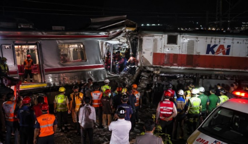 Menhub Dudy Ungkap Kronologi Tabrakan KA Argo Bromo Anggrek dan KRL di Bekasi