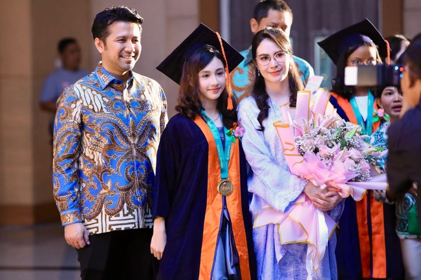 Putri Sulung Emil Dardak Lulus SD, Kantongi Nilai TKA Matematika 80