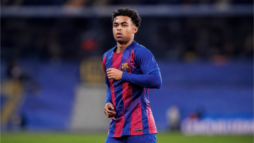 Pemain Muda Barcelona Dipanggil ke Sesi Pramusim Tim Utama, Flick Bersiap untuk Musim Baru