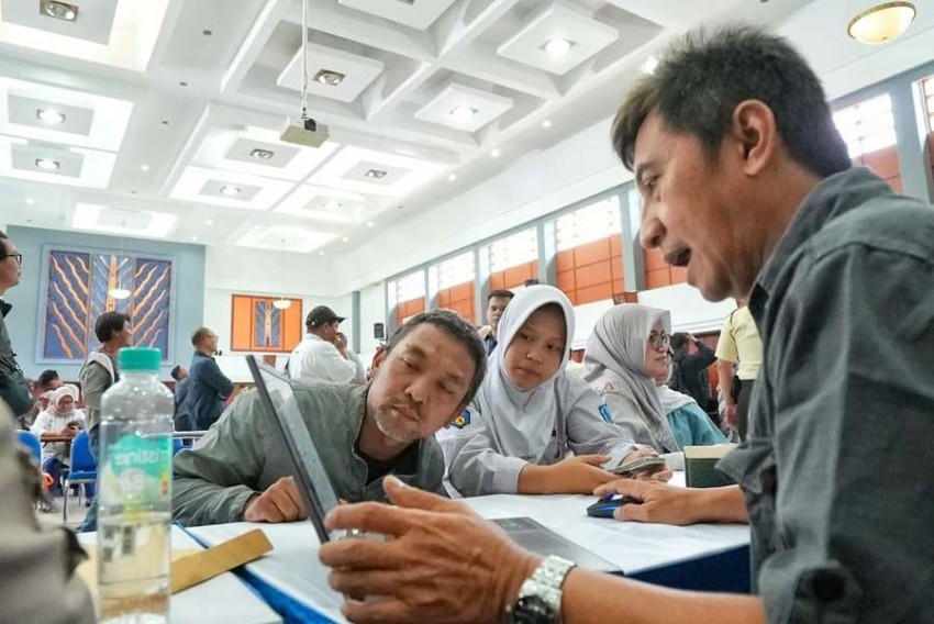 Gelombang Protes Hantam Disdik Jabar Usai PCMB Molor hingga 11 Juni