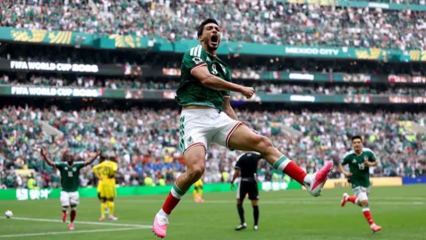 Raul Jimenez Akhirnya Pecah Telur di Piala Dunia, Meksiko Bungkam Afrika Selatan yang Dihujani Tiga Kartu Merah