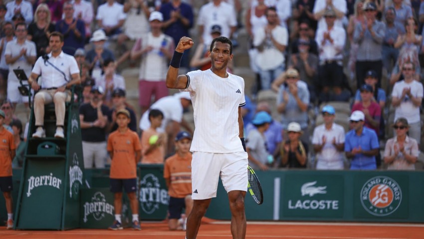 Auger-Aliassime Susah Payah Kalahkan Borges di Babak Pertama Halle Open